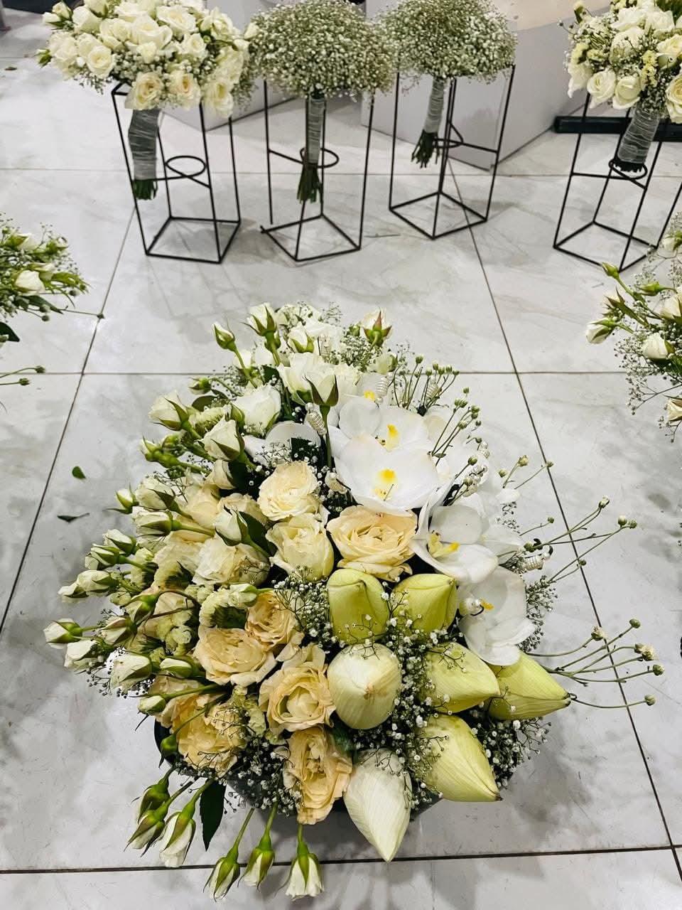 Sacred Lotus Bud, White Orchid & Champagne Rose Bouquet - Izumi Blossom