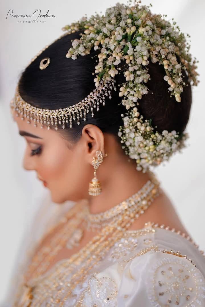 Kandyan Bridal Jasmine & Baby's Breath Hair Crown - Izumi Blossom